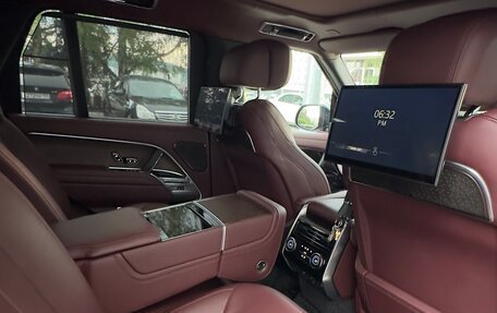 Land Rover Range Rover IV рестайлинг, 2022 год, 21 999 000 рублей, 4 фотография