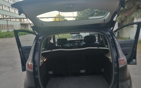 Renault Scenic III, 2012 год, 900 000 рублей, 17 фотография