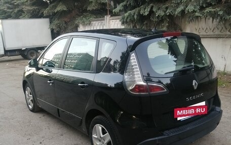 Renault Scenic III, 2012 год, 900 000 рублей, 18 фотография