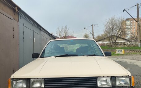 Toyota Carina, 1981 год, 400 000 рублей, 10 фотография