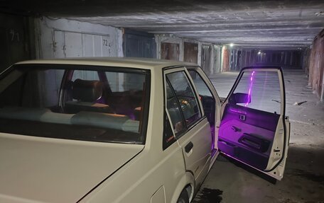 Toyota Carina, 1981 год, 400 000 рублей, 9 фотография