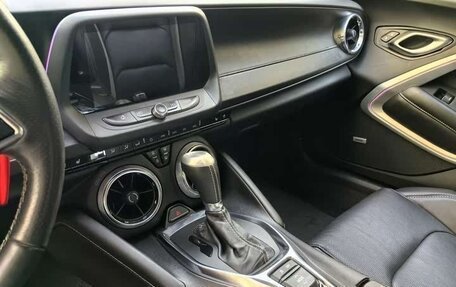 Chevrolet Camaro VI, 2017 год, 3 270 000 рублей, 13 фотография