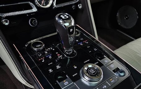 Bentley Flying Spur, 2024 год, 26 666 000 рублей, 11 фотография