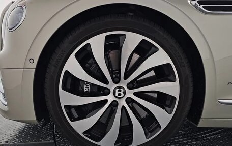 Bentley Flying Spur, 2024 год, 26 666 000 рублей, 19 фотография