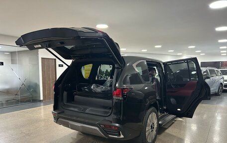Lexus LX, 2025 год, 25 000 000 рублей, 10 фотография