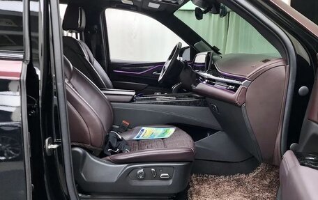 Cadillac Escalade V, 2022 год, 10 111 000 рублей, 7 фотография