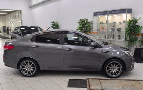 KIA Rio III рестайлинг, 2015 год, 860 000 рублей, 7 фотография