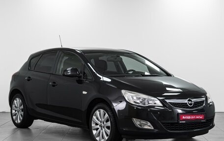 Opel Astra J, 2011 год, 850 000 рублей, 1 фотография