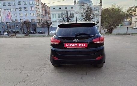 Hyundai ix35 I рестайлинг, 2015 год, 1 600 000 рублей, 10 фотография