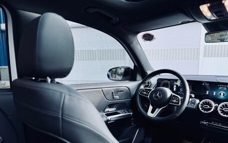 Mercedes-Benz GLB, 2021 год, 2 600 000 рублей, 12 фотография