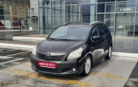Toyota Verso I, 2011 год, 1 280 000 рублей, 2 фотография