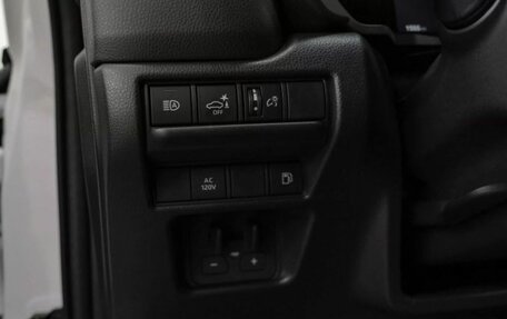 Toyota Land Cruiser Prado, 2025 год, 10 900 000 рублей, 15 фотография