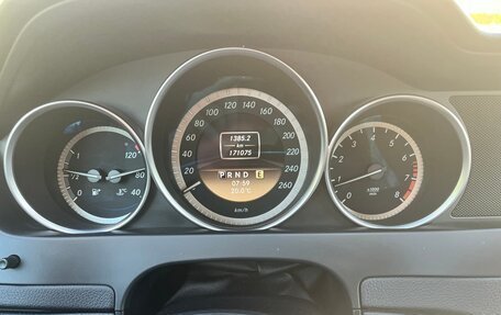Mercedes-Benz C-Класс, 2011 год, 1 550 000 рублей, 15 фотография