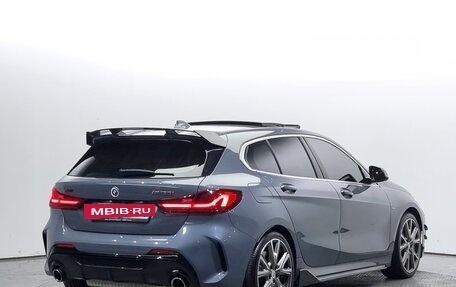 BMW 1 серия, 2023 год, 3 940 000 рублей, 2 фотография