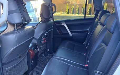 Toyota Land Cruiser Prado 150 рестайлинг 2, 2014 год, 3 750 000 рублей, 10 фотография
