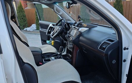 Toyota Land Cruiser Prado 150 рестайлинг 2, 2014 год, 3 750 000 рублей, 3 фотография