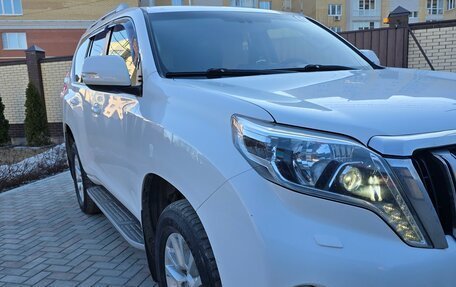 Toyota Land Cruiser Prado 150 рестайлинг 2, 2014 год, 3 750 000 рублей, 8 фотография