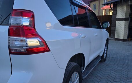 Toyota Land Cruiser Prado 150 рестайлинг 2, 2014 год, 3 750 000 рублей, 12 фотография