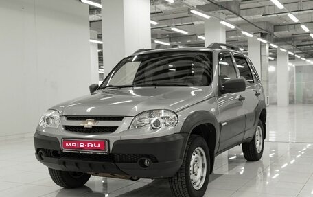 Chevrolet Niva I рестайлинг, 2013 год, 600 000 рублей, 1 фотография
