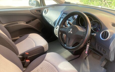 Mitsubishi Colt VI рестайлинг, 2004 год, 395 000 рублей, 7 фотография