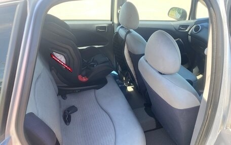 Mitsubishi Colt VI рестайлинг, 2004 год, 395 000 рублей, 9 фотография