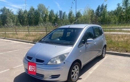 Mitsubishi Colt VI рестайлинг, 2004 год, 395 000 рублей, 2 фотография