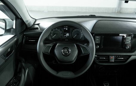 Skoda Rapid II, 2021 год, 980 000 рублей, 9 фотография