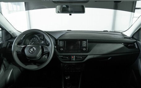 Skoda Rapid II, 2021 год, 980 000 рублей, 10 фотография