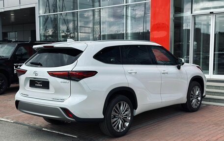 Toyota Highlander, 2025 год, 5 950 000 рублей, 5 фотография