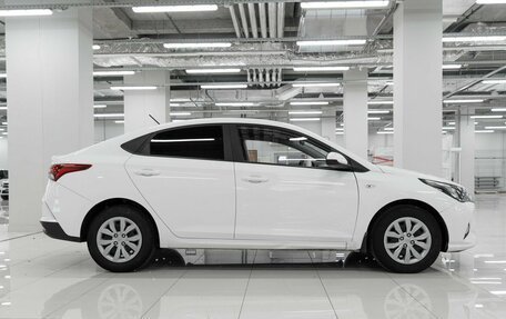 Hyundai Solaris II рестайлинг, 2022 год, 1 442 000 рублей, 5 фотография