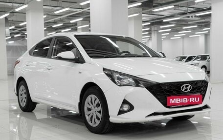 Hyundai Solaris II рестайлинг, 2022 год, 1 442 000 рублей, 3 фотография