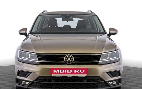 Volkswagen Tiguan II, 2020 год, 2 385 000 рублей, 2 фотография