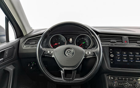 Volkswagen Tiguan II, 2020 год, 2 385 000 рублей, 21 фотография
