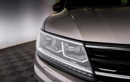 Volkswagen Tiguan II, 2020 год, 2 385 000 рублей, 17 фотография