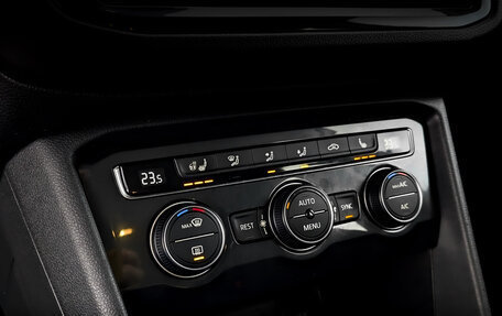 Volkswagen Tiguan II, 2020 год, 2 385 000 рублей, 26 фотография