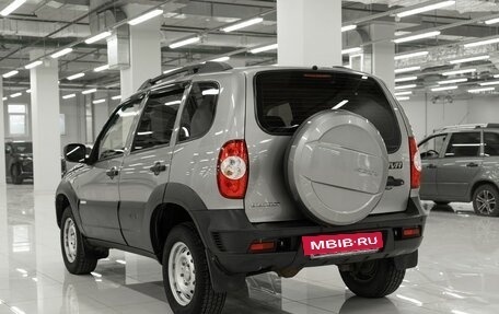 Chevrolet Niva I рестайлинг, 2013 год, 600 000 рублей, 4 фотография