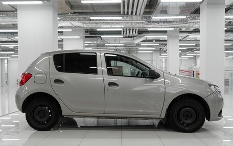 Renault Sandero II рестайлинг, 2017 год, 730 000 рублей, 5 фотография