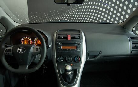 Toyota Auris II, 2012 год, 780 000 рублей, 9 фотография