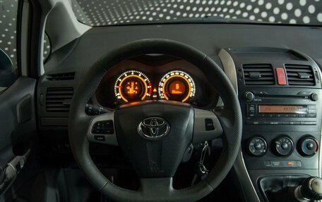 Toyota Auris II, 2012 год, 780 000 рублей, 10 фотография