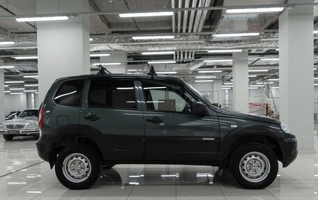 Chevrolet Niva I рестайлинг, 2017 год, 485 000 рублей, 5 фотография