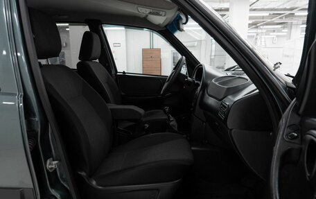 Chevrolet Niva I рестайлинг, 2017 год, 485 000 рублей, 10 фотография
