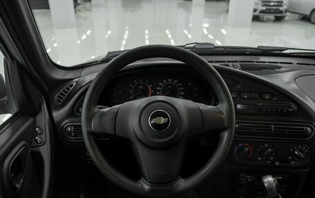Chevrolet Niva I рестайлинг, 2015 год, 621 000 рублей, 9 фотография