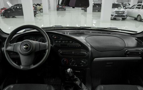 Chevrolet Niva I рестайлинг, 2015 год, 621 000 рублей, 10 фотография