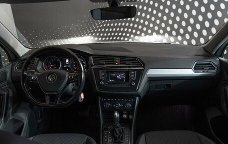 Volkswagen Tiguan II, 2017 год, 1 800 000 рублей, 12 фотография