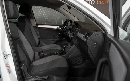 Volkswagen Tiguan II, 2017 год, 1 800 000 рублей, 13 фотография