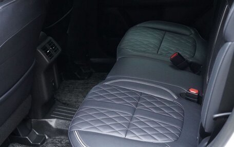 Mitsubishi Outlander III рестайлинг 3, 2022 год, 2 450 000 рублей, 9 фотография