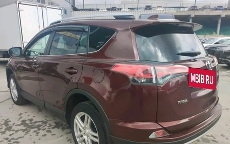 Toyota RAV4, 2018 год, 2 980 000 рублей, 6 фотография