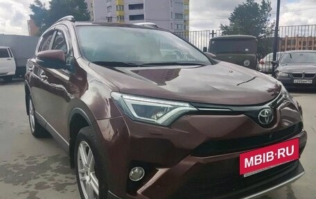 Toyota RAV4, 2018 год, 2 980 000 рублей, 3 фотография