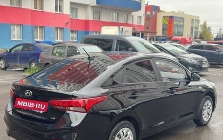 Hyundai Solaris II рестайлинг, 2018 год, 1 550 000 рублей, 4 фотография