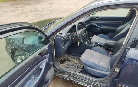 Audi A4, 1998 год, 310 000 рублей, 18 фотография